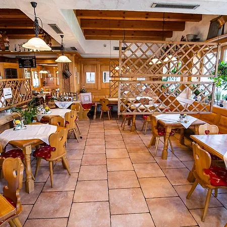 Hotel-hauensteiner-hof ホテル ハウエンシュタイン