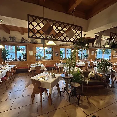 Szálloda Hotel-hauensteiner-hof 3*