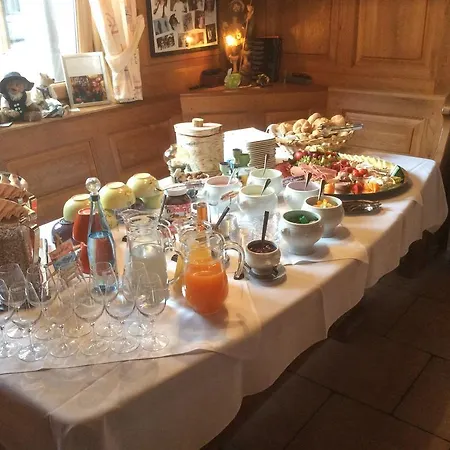 ホテル Hotel-hauensteiner-hof ハウエンシュタイン